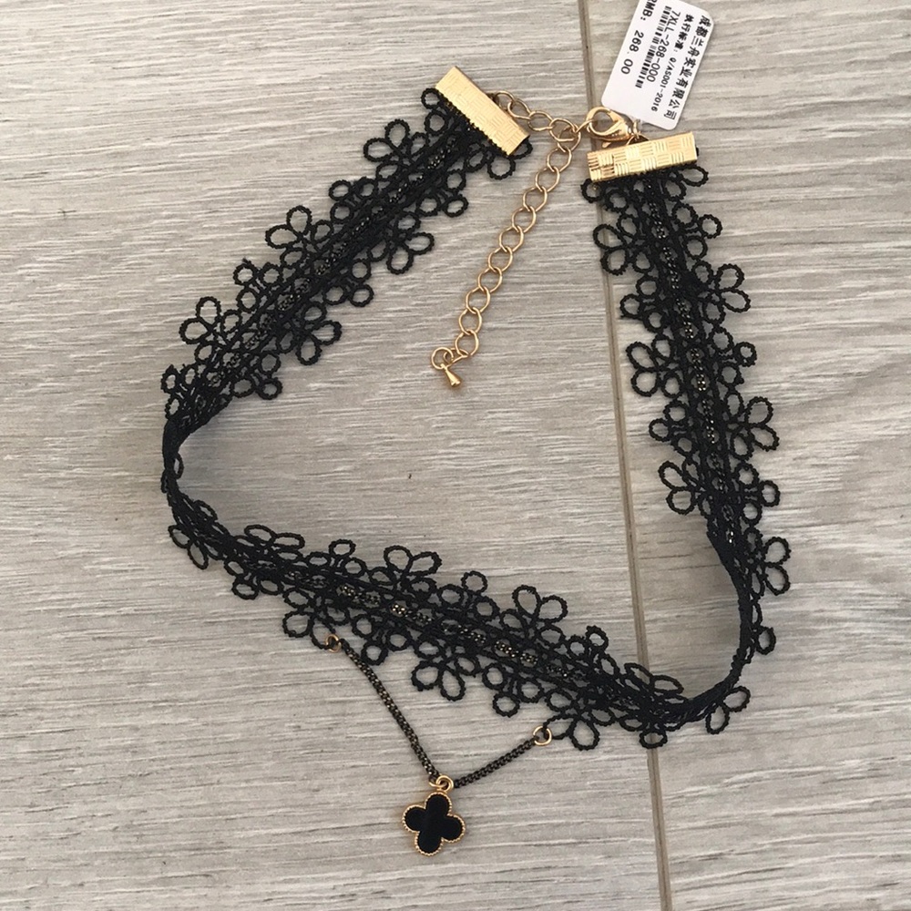 Choker - Picture 2 of 5
